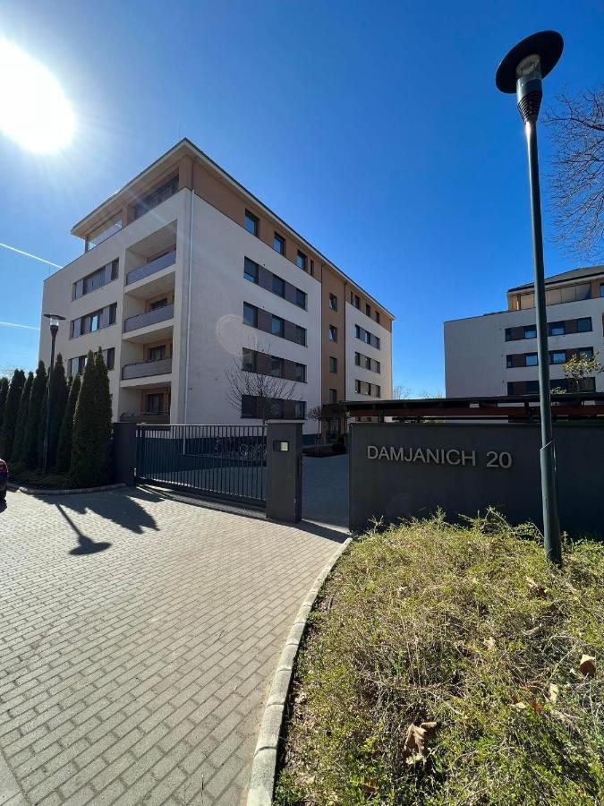 Big Forest Apartman Lägenhet Debrecen Exteriör bild